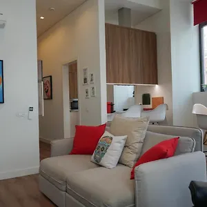 marques-modern-art-apartment.hotels-lisbon-portugal.com/
